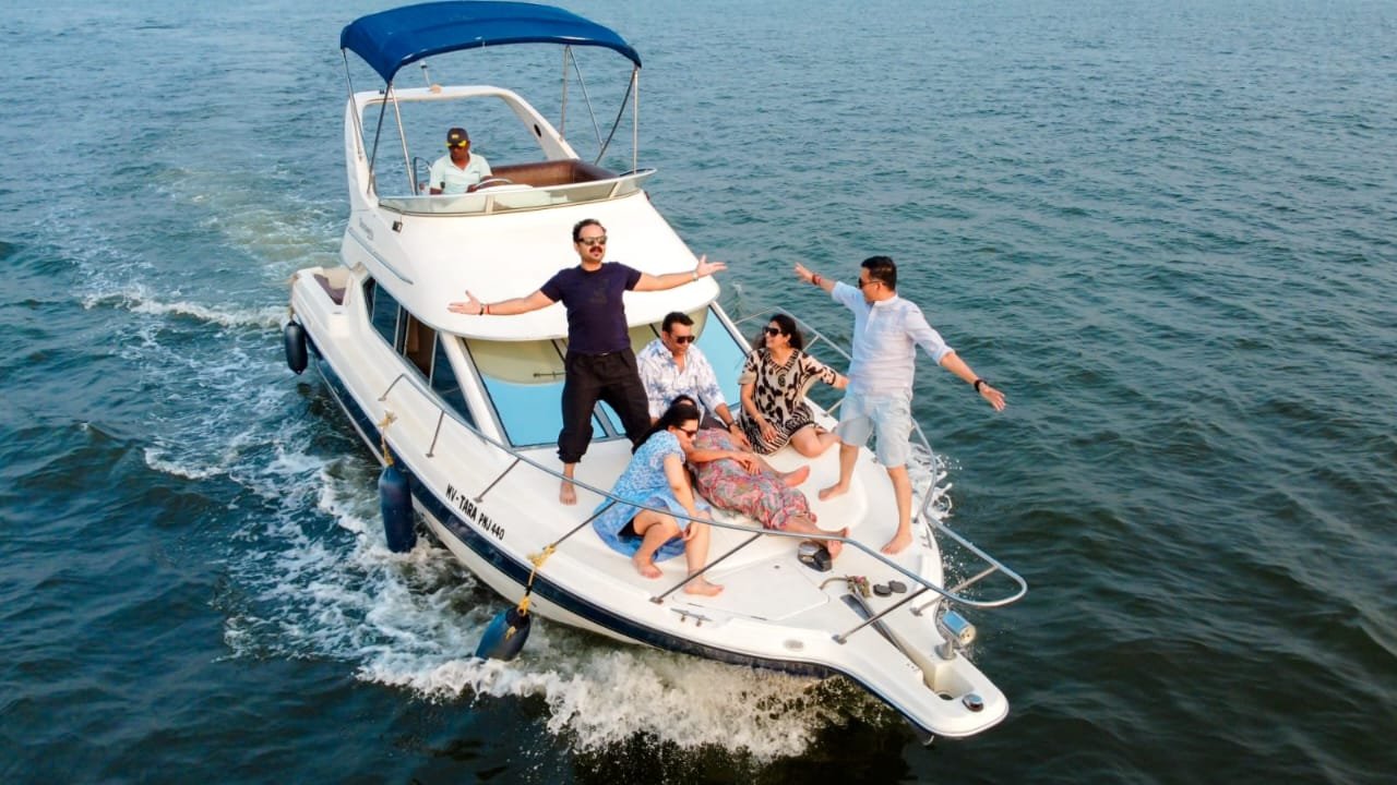 Bayliner 288 Cabin Cruiser Image 1