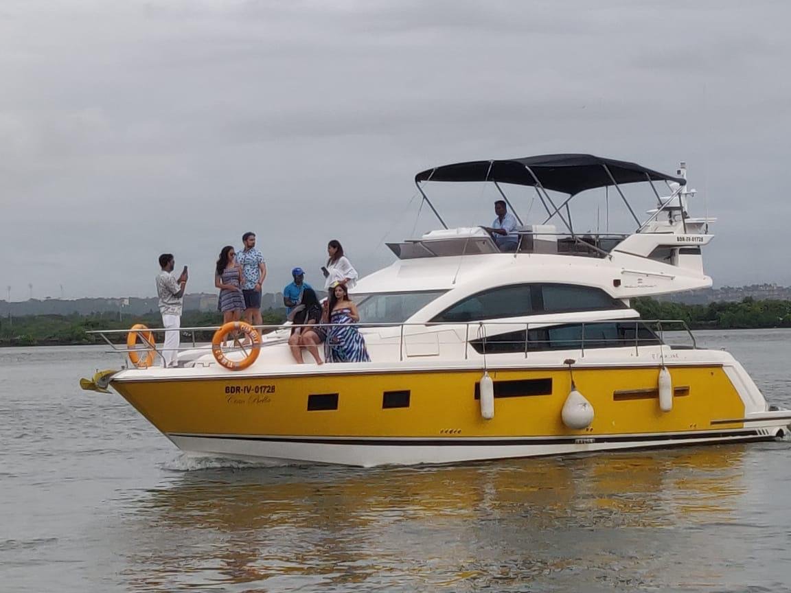 Ciao Bella Premium Yacht Image 1