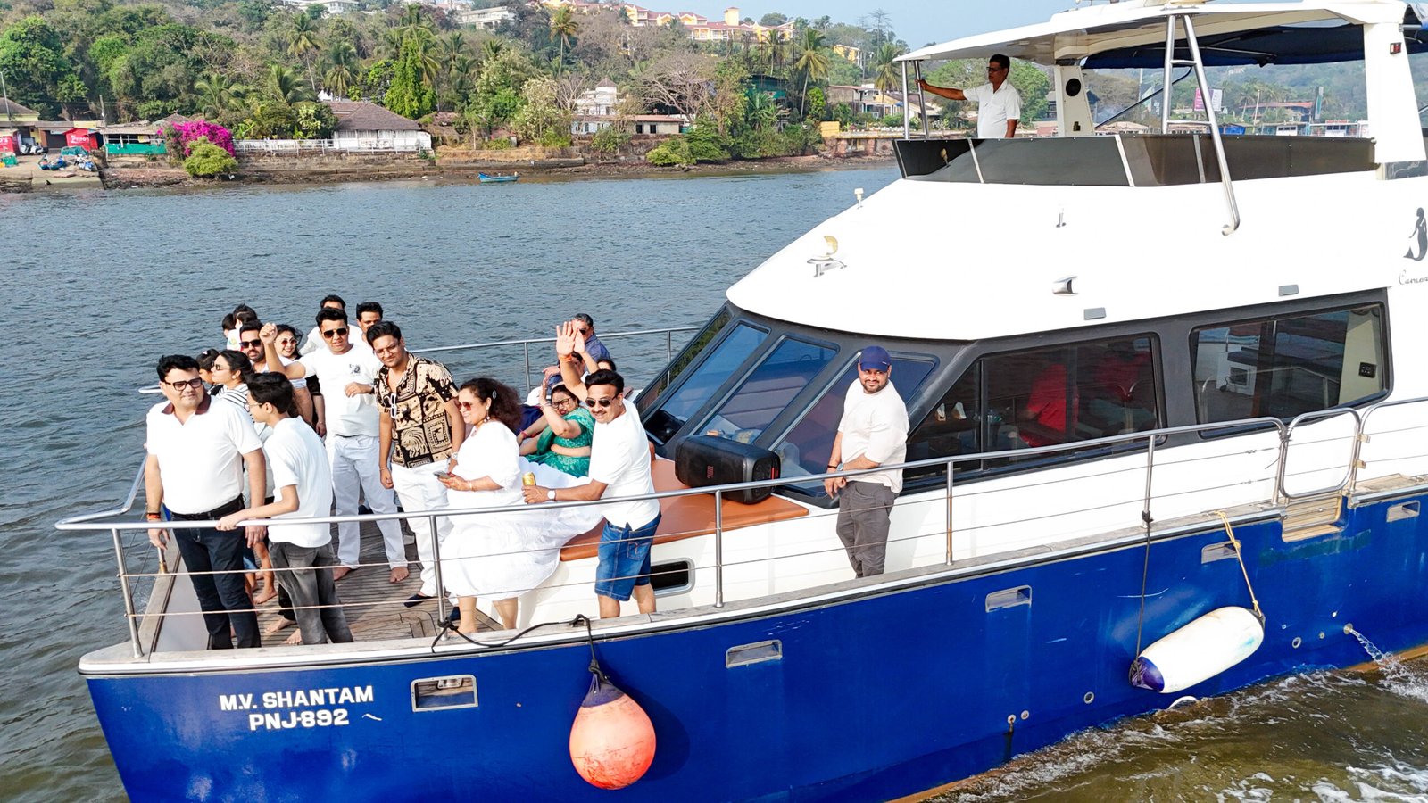 Shantam Catamaran Image 3